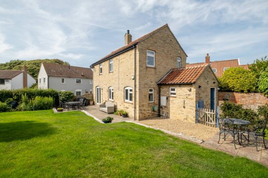 4 Sanctuary Cottage