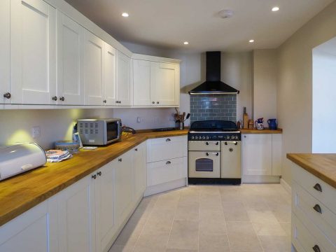 6 The Benthills