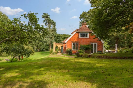 Private: Briar Hill