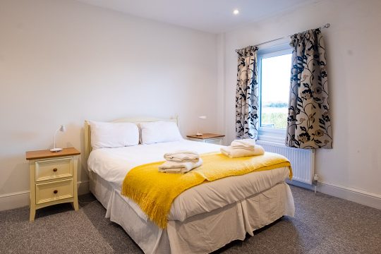 Elm – Three Tuns Apartments