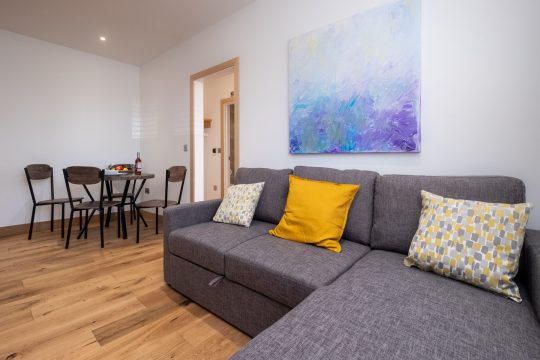 Hazel – Three Tuns Apartments