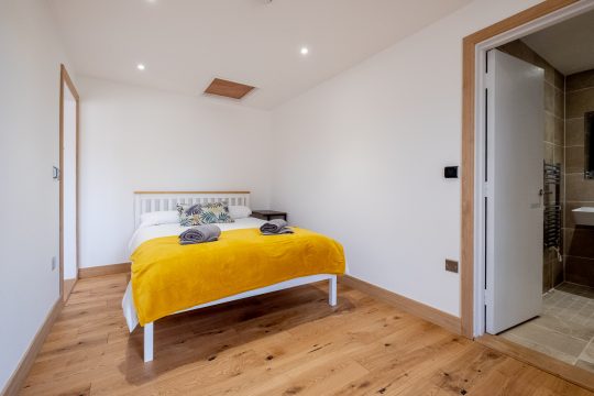 Maple – Three Tuns Apartments
