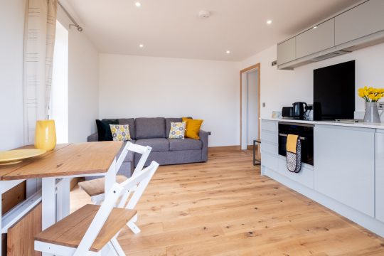 Maple – Three Tuns Apartments