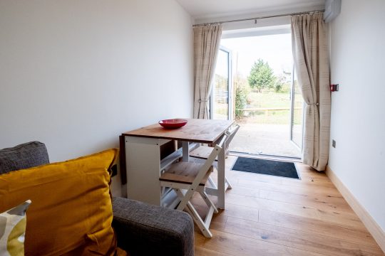 Oak – Three Tuns Apartments