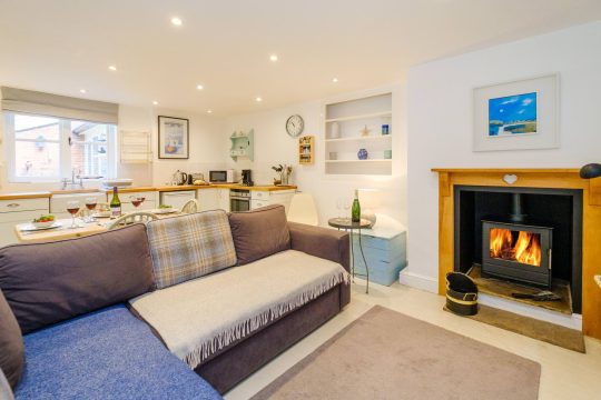 2 bedroom apartment in theberton