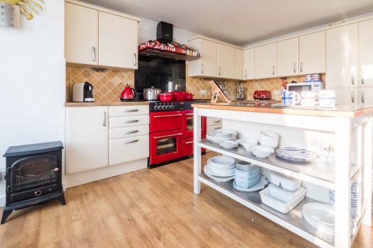 69 Saxmundham Road
