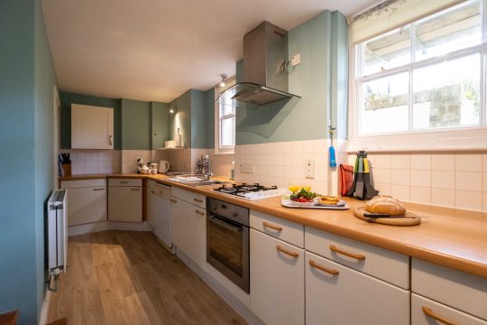4 Crespigny House