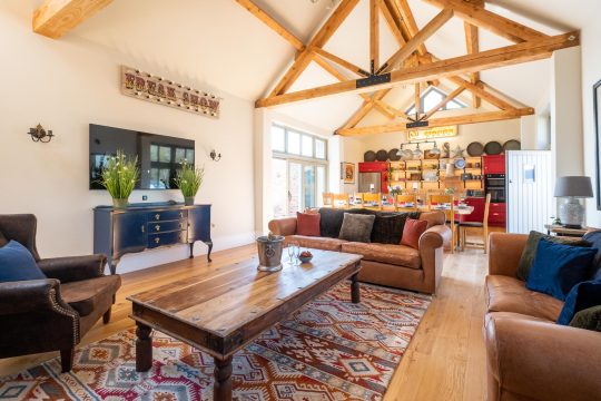Alde Bay Farm – Sleeps 18