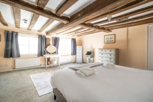 Hill House Apartment