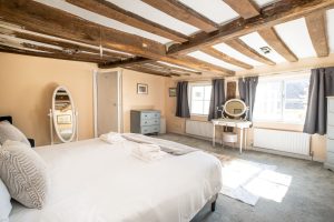 Hill House Apartment