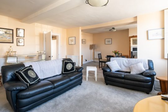 Hill House Apartment
