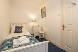 1 Ogilvie Lodge