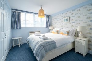 1 Ogilvie Lodge