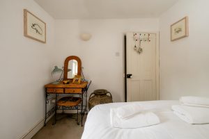 1 Tunns Cottage