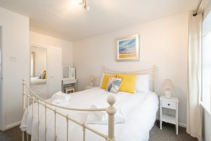 Driftwood – 10 Britten close