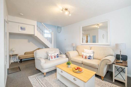 Driftwood – 10 Britten close