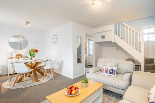 Driftwood – 10 Britten close