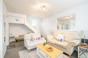 Driftwood – 10 Britten close