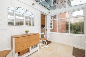 Driftwood – 10 Britten close