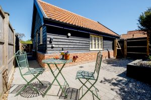 Holly Tree Lodge