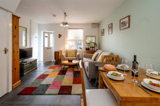9 Westward Ho